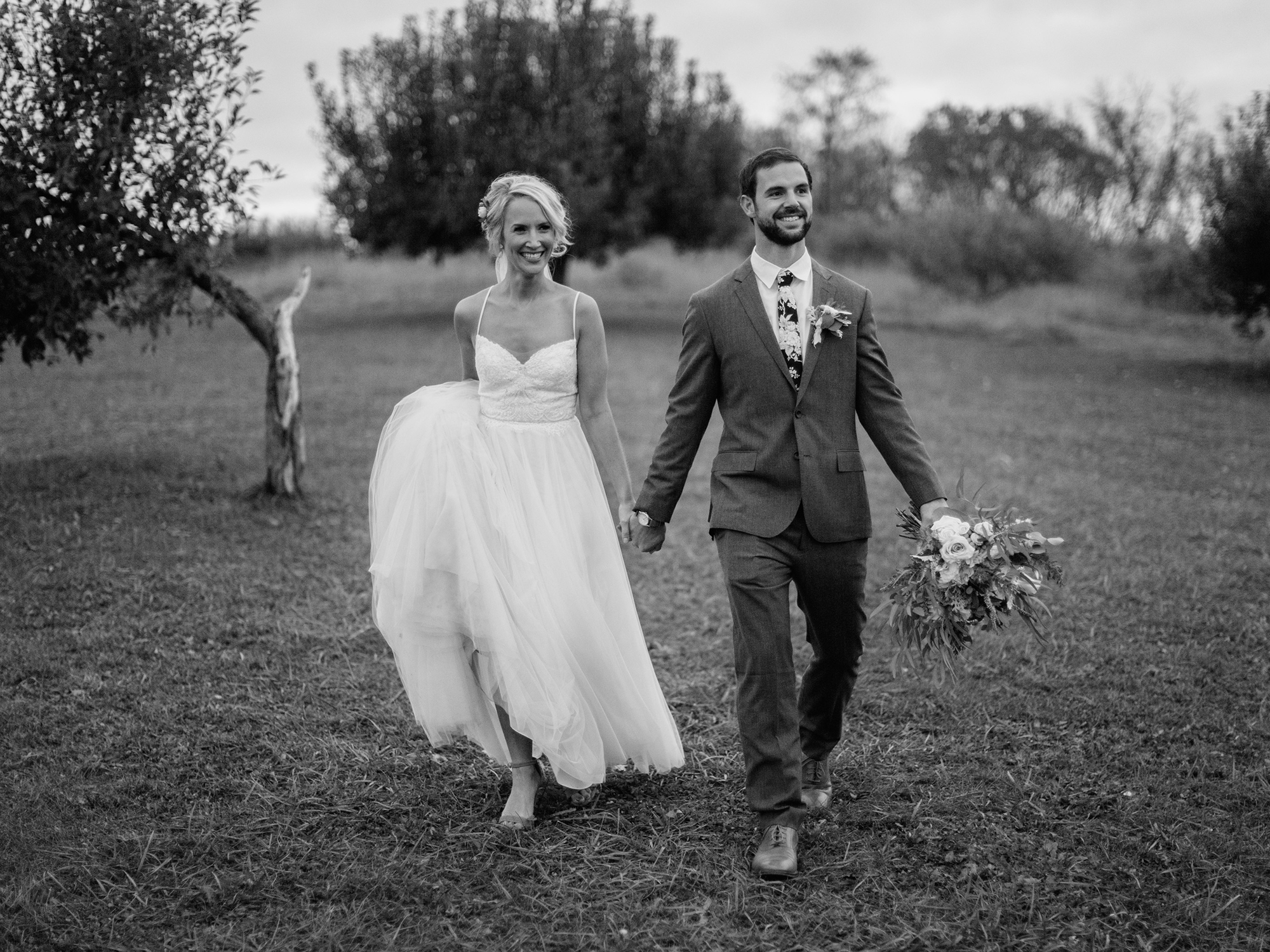 Weston Timber Barn Kansas City Wedding Photographer
