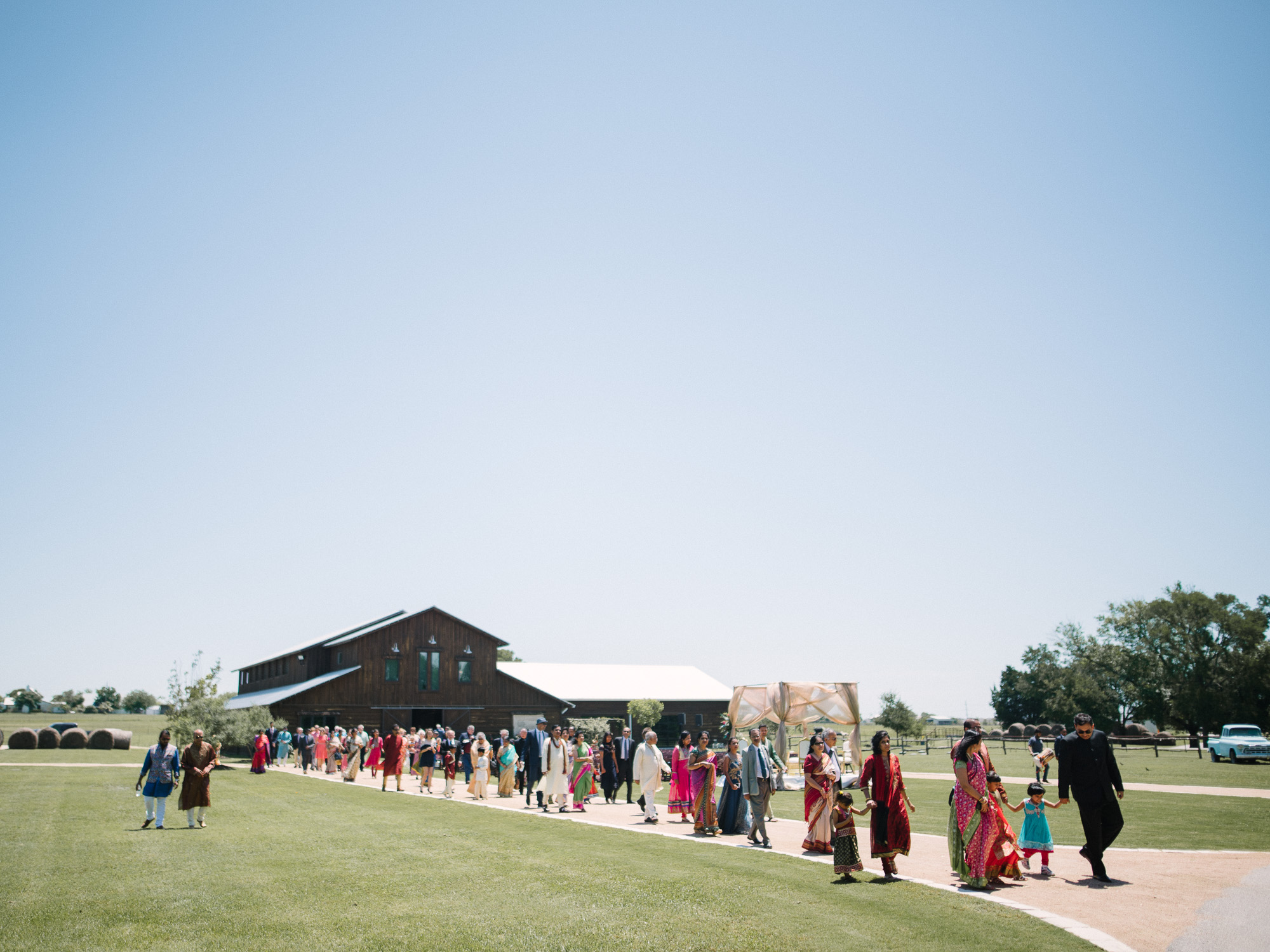 Austin Texas Lone Oak Barn Wedding Ceremony Reception Photographer