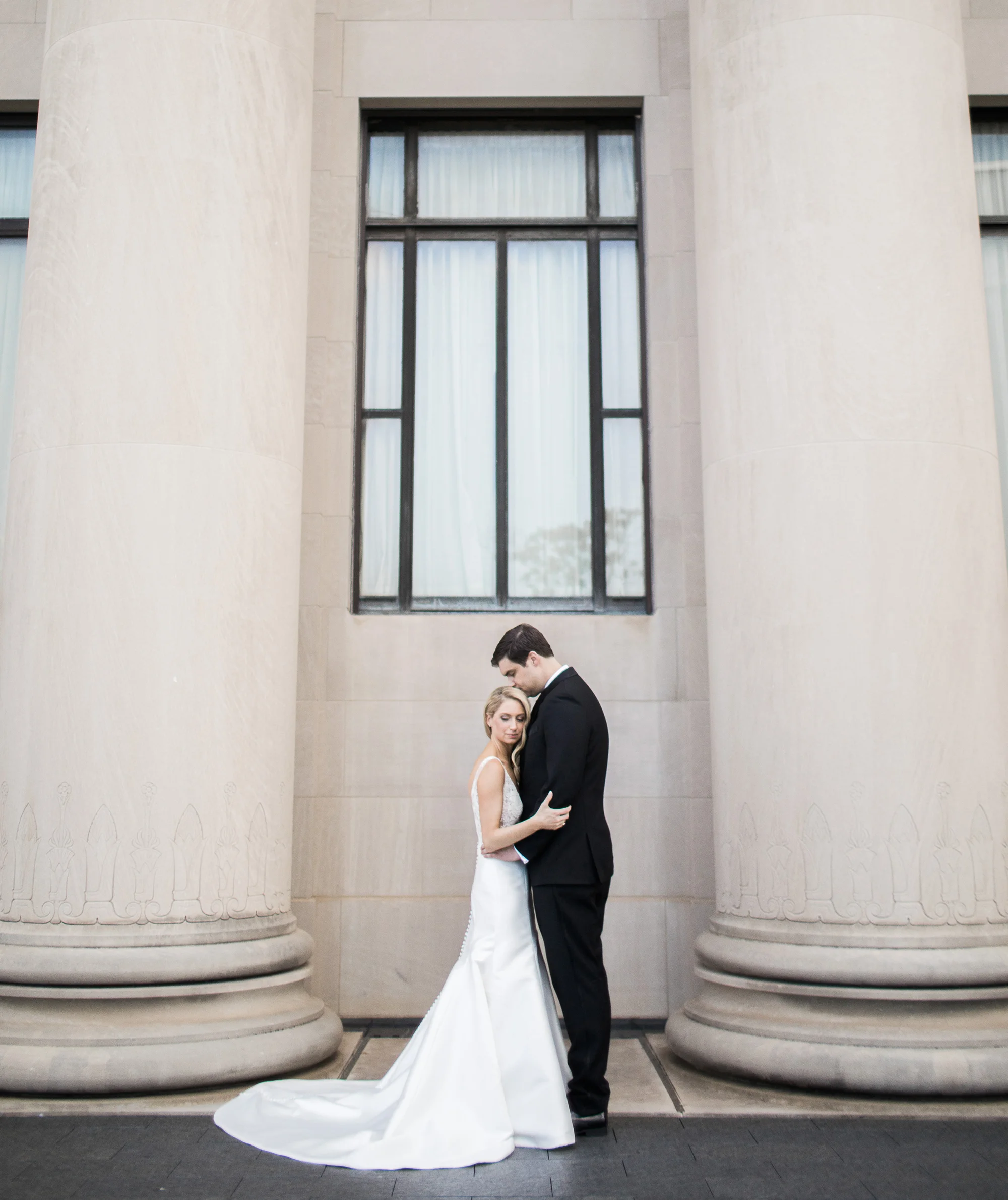 Johnny DeStefano Sarah Cascio Rusty Wright Wedding Photographs Nelson-Atkins Museum