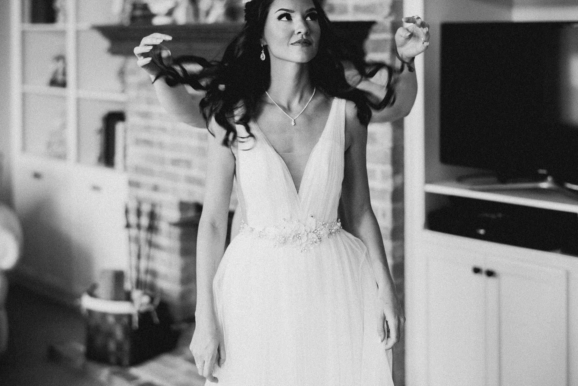Zach Eaton Sara Albrecht Rusty Wright Auburn Kansas City Back Yard Wedding Photographer