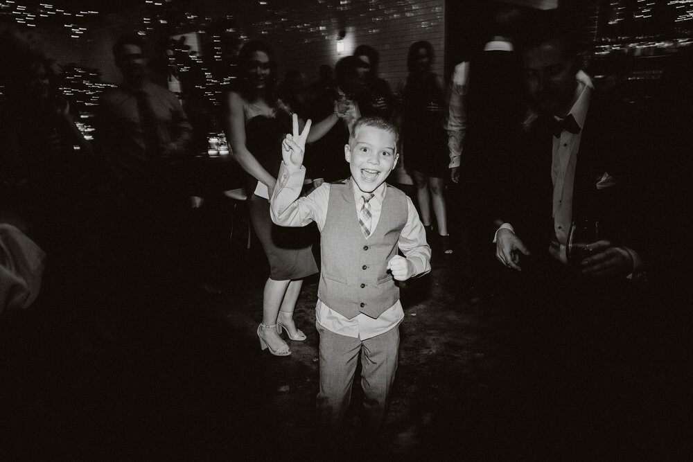 Modern Wedding Photographer Ceremony Reception Preparation Nelson Atkins Portraits