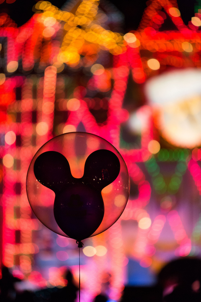 A Balloon at Small World