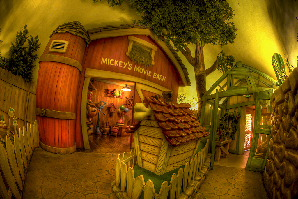 Toontown - Mickey's Movie Barn