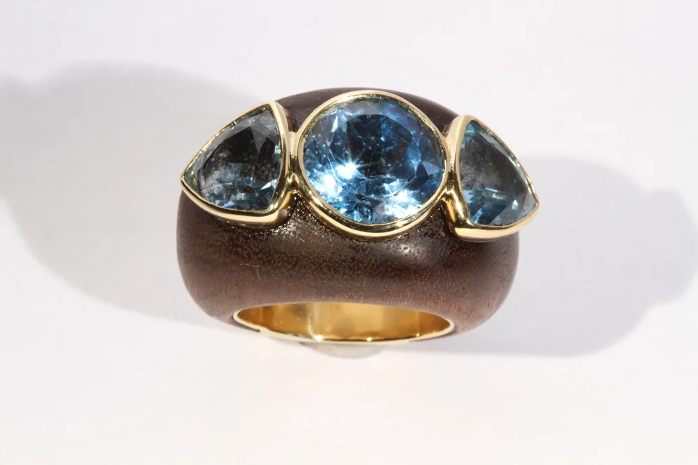 Gemstone ring