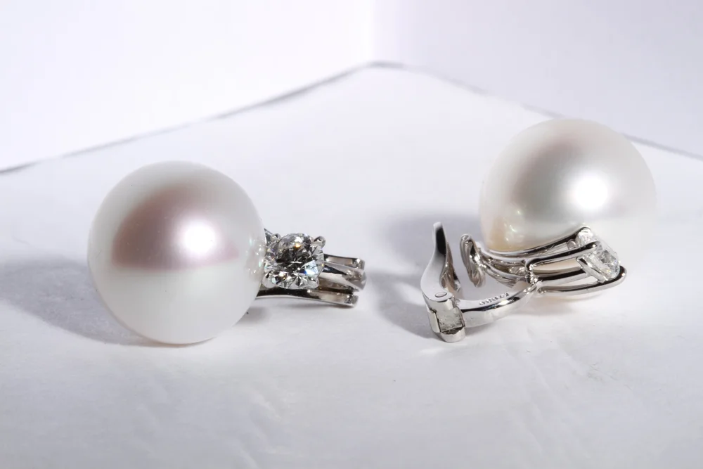 Pearl and diamond earrings