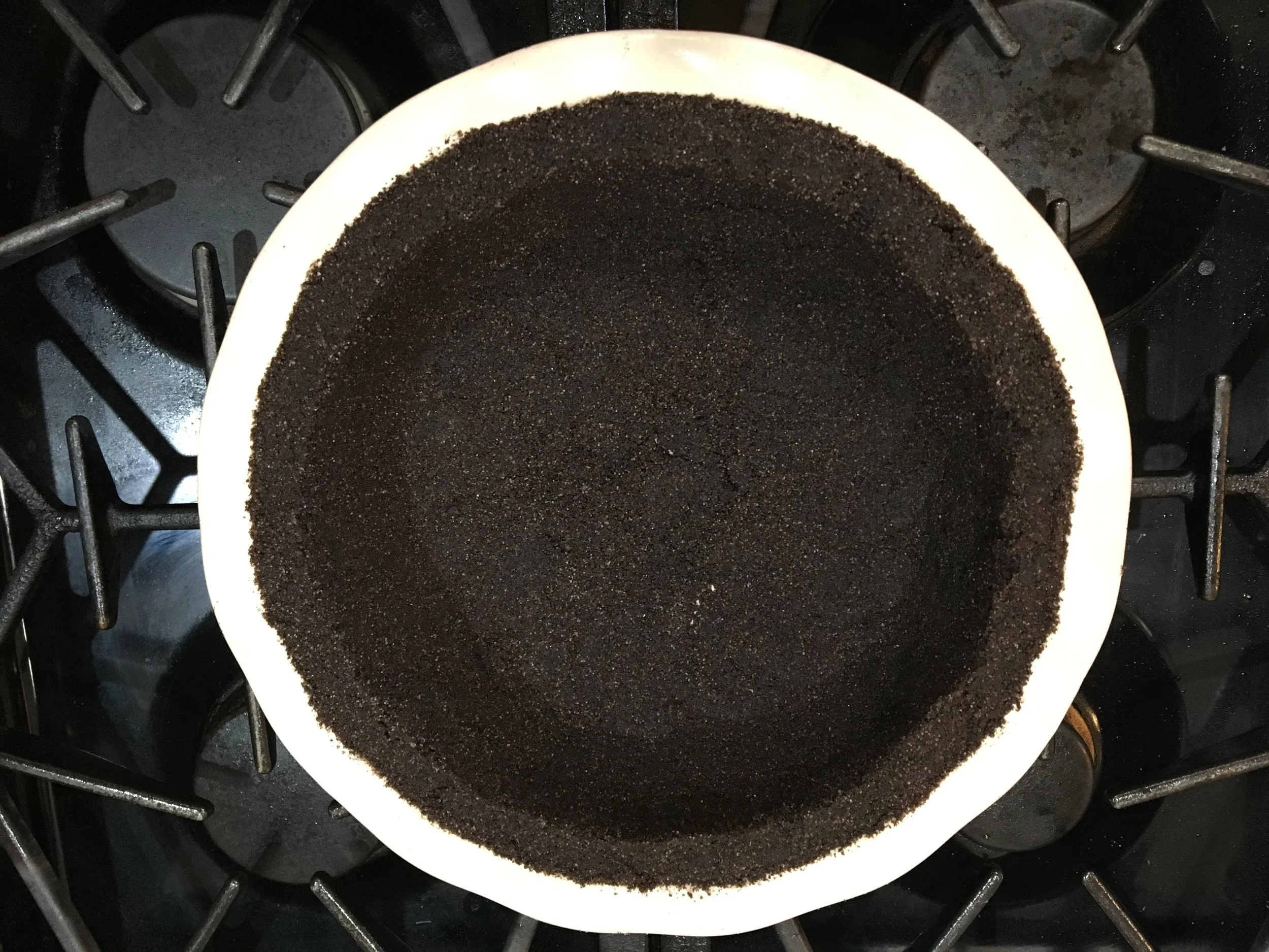 I love a chocolate cookie crust! 
