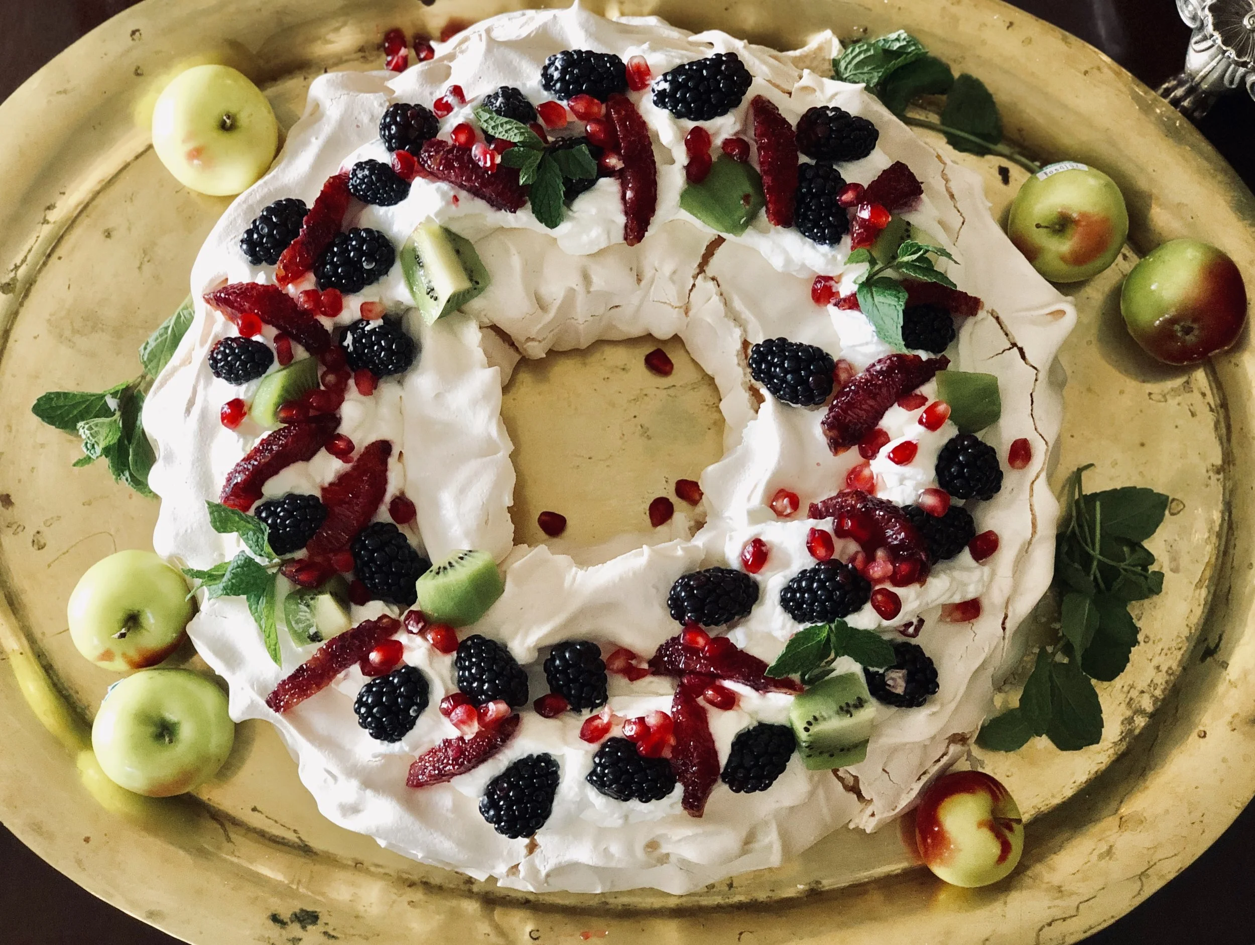 A beautiful centerpiece for your holiday gathering. #CracksHappen