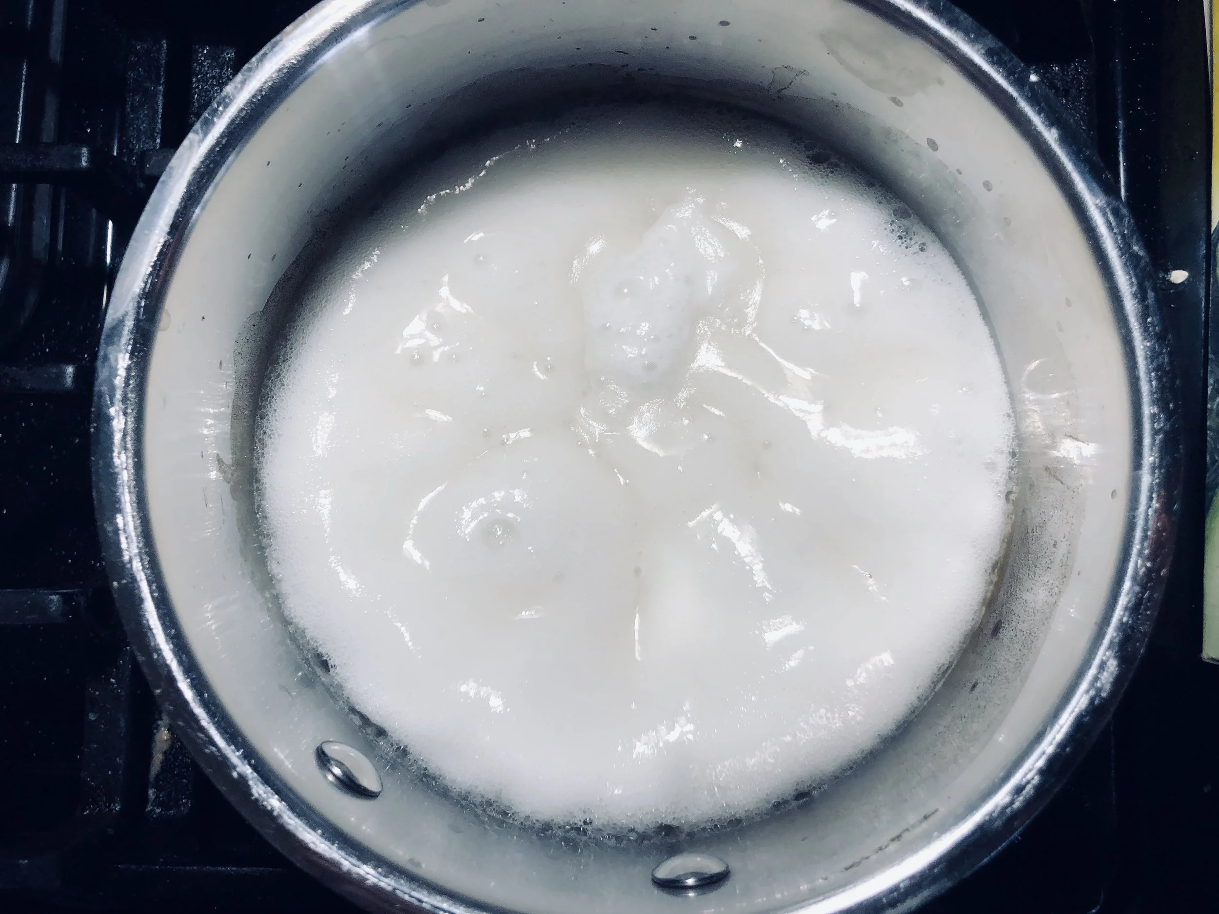 Flour, baking soda, and water cooked and thickened as a glaze before baking the barbari