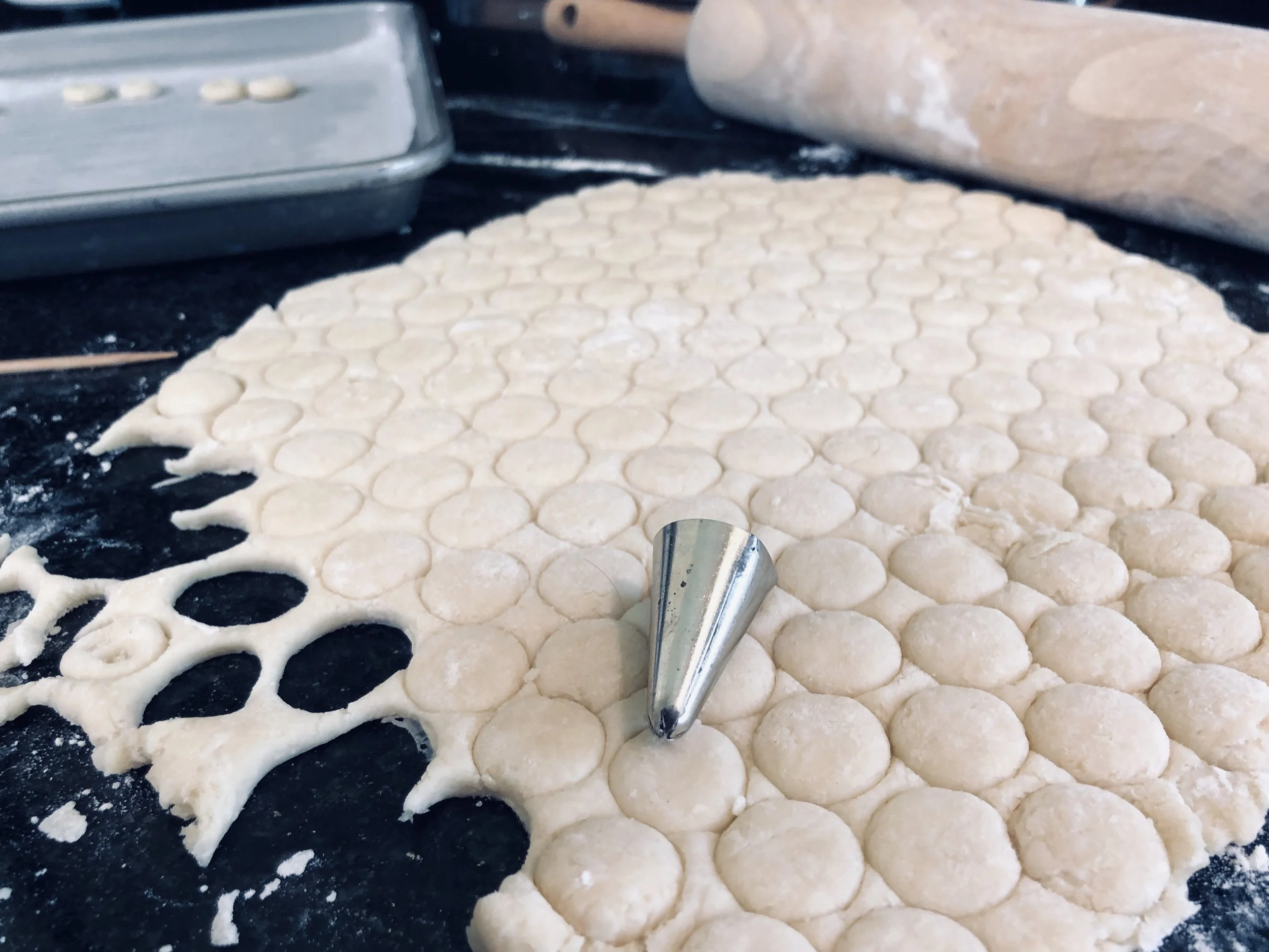Using a frosting tip as a cut-out