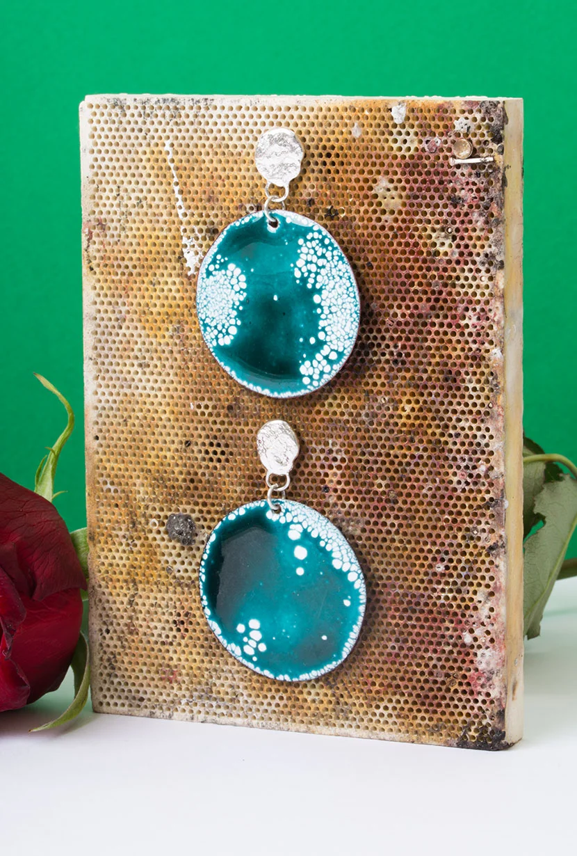 Peppermint-Imaginary-Planet-Earrings-Medium-PDP