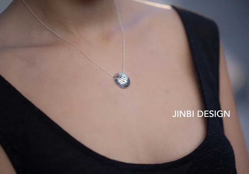 signature pendant2.jpg