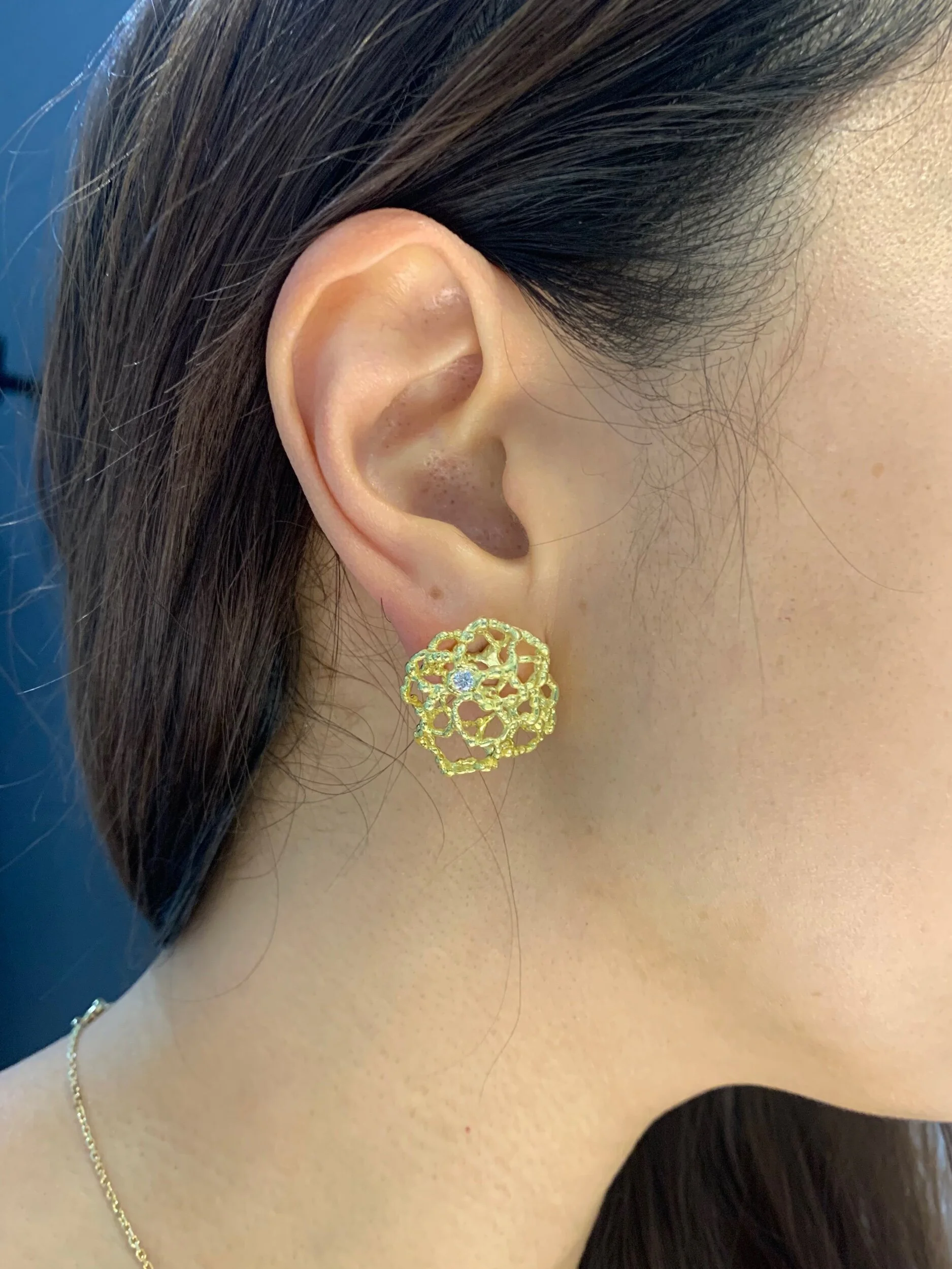 FBC89B0A-62FC-456F-A685-0F388104ACFD