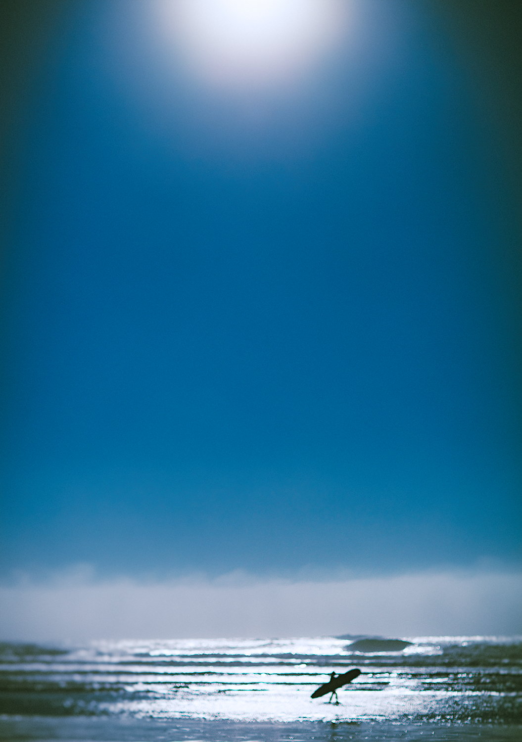 Giacometti whispers in my ear on the beach.
