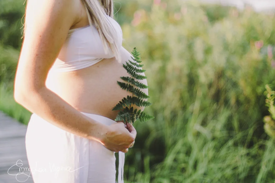 Amber & Kevin, Maternity Session, July 2013 - low-res - Emmy Lou Virginia Photography-135.jpg