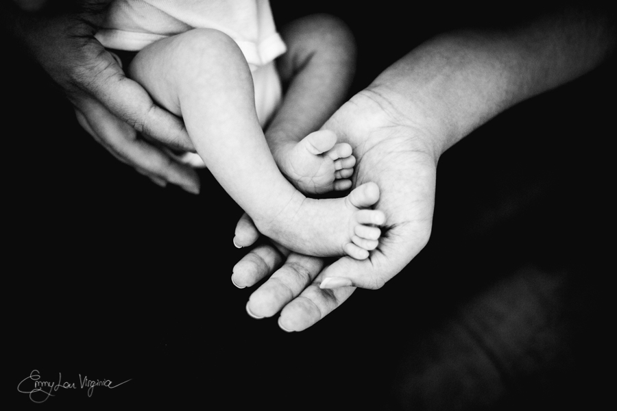 Vancouver Lifestyle Newborn Photographer - Emmy Lou Virginia Photography-16.jpg