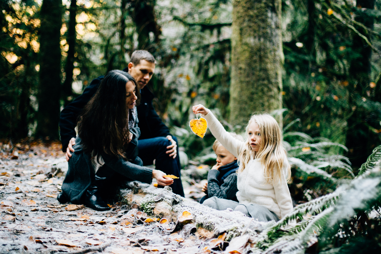 North Vancouver Family Photographer - Emmy Lou Virginia Photography-9.jpg