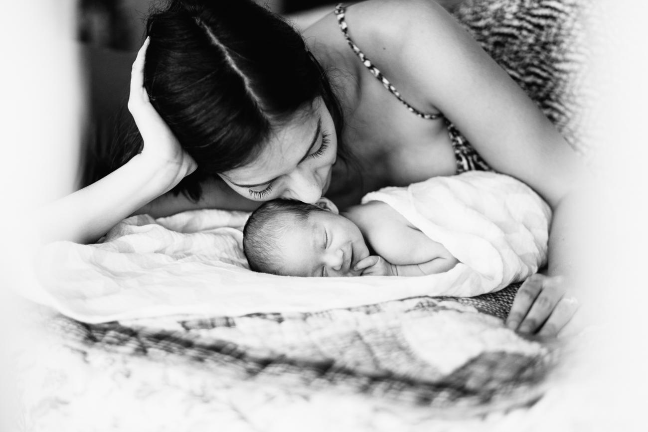 Vancouver Newborn Photographer - Emmy Lou Virginia Photography-28.jpg