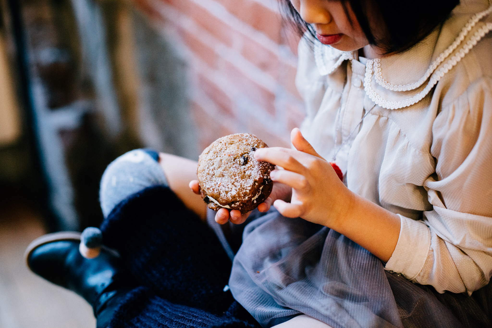 Vancouver family photographer bakery mini session-8.jpg