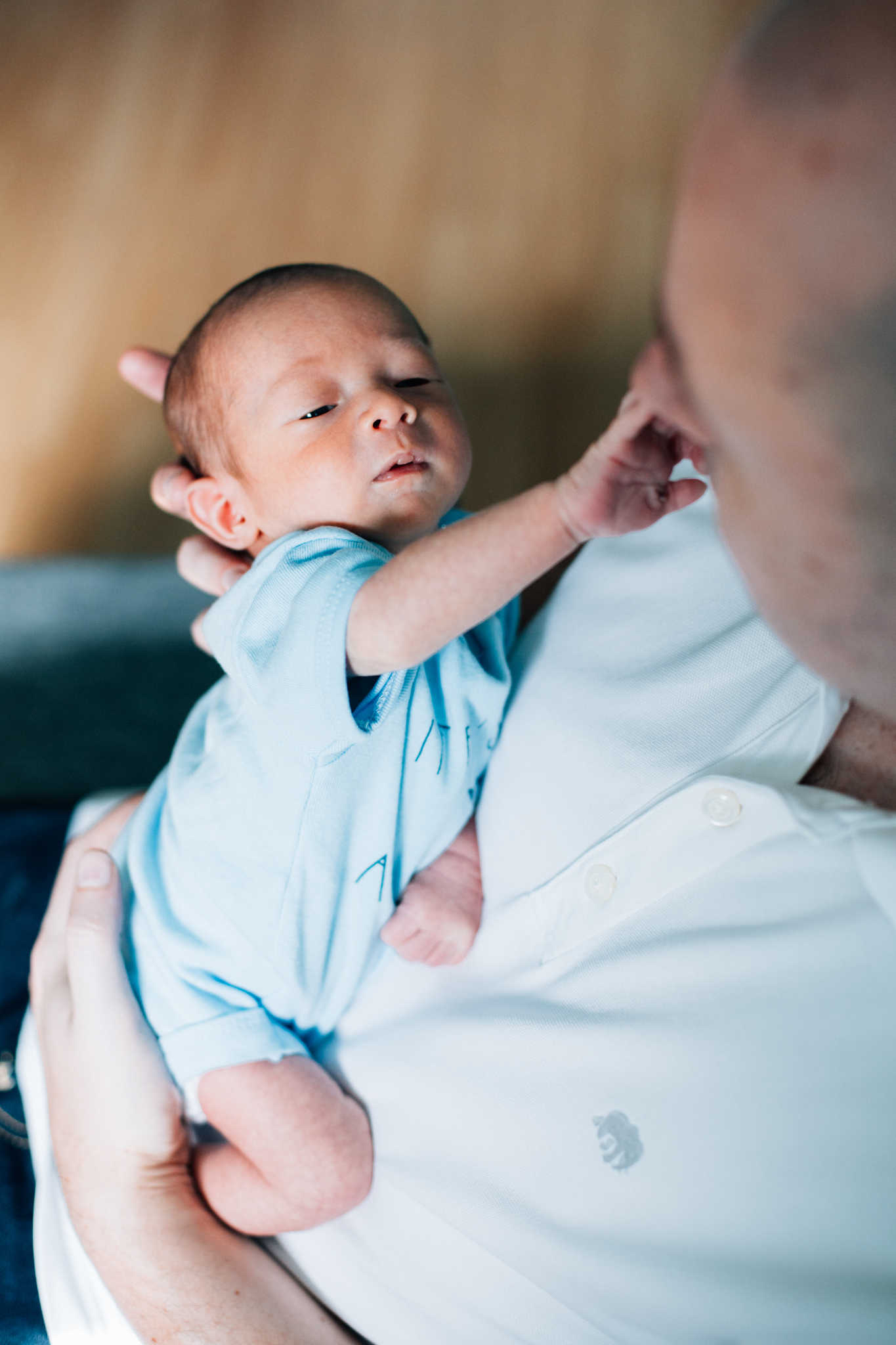 Vancouver In-home lifestyle newborn photographer-11.jpg