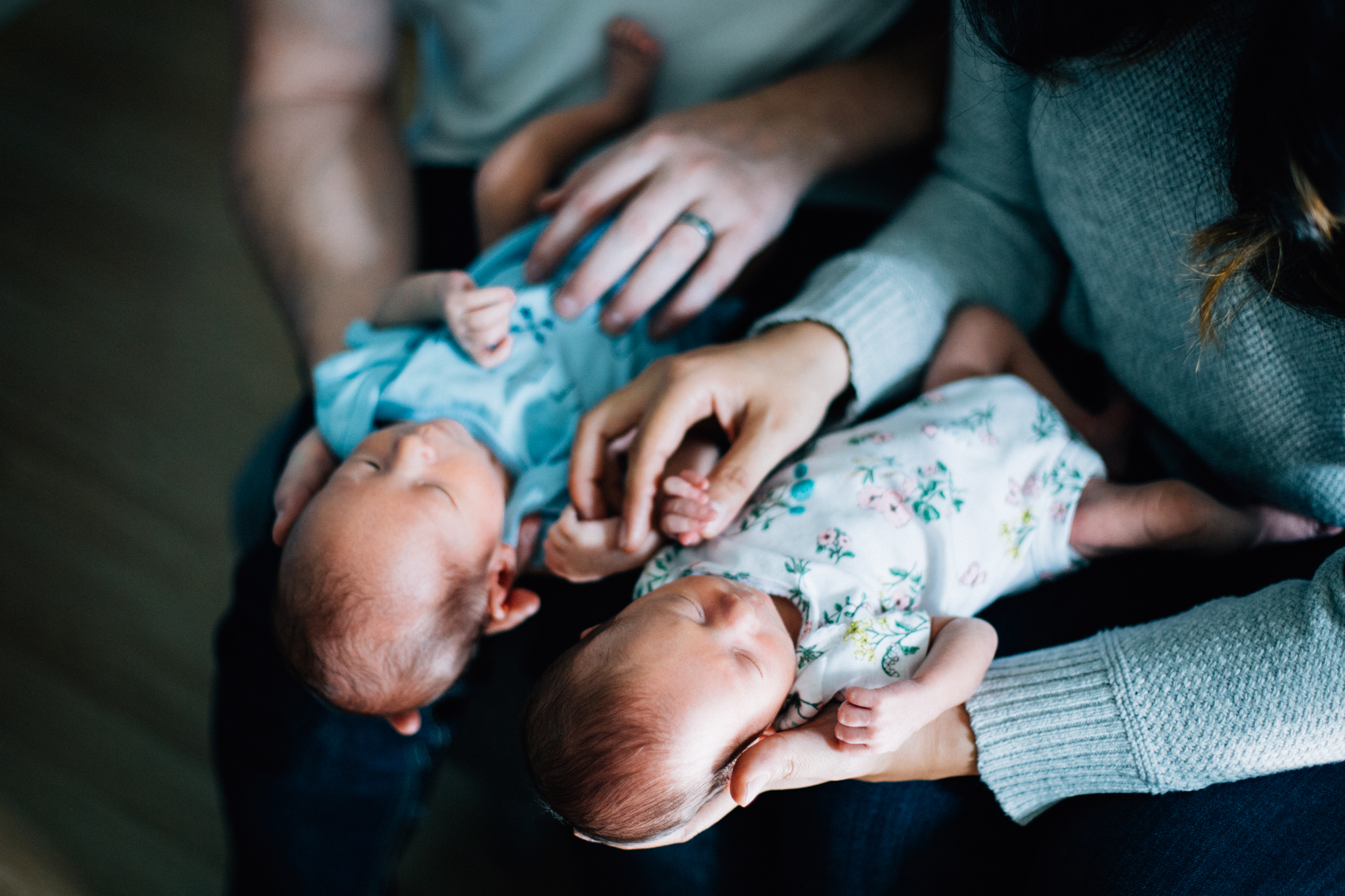 Vancouver In-home lifestyle newborn photographer-16.jpg