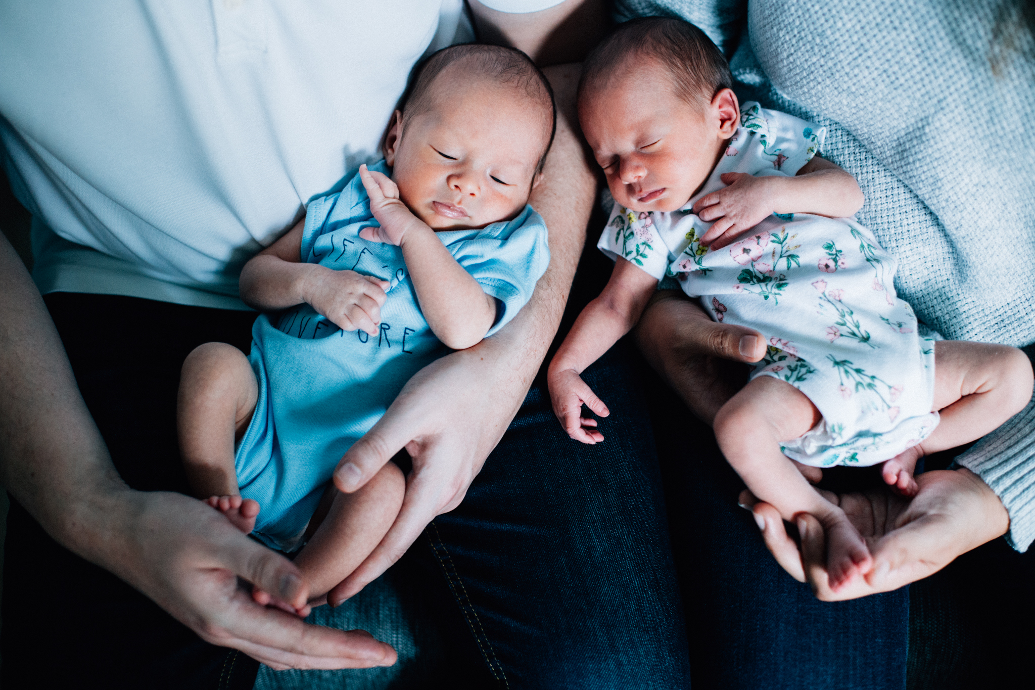 Vancouver In-home lifestyle newborn photographer-22.jpg