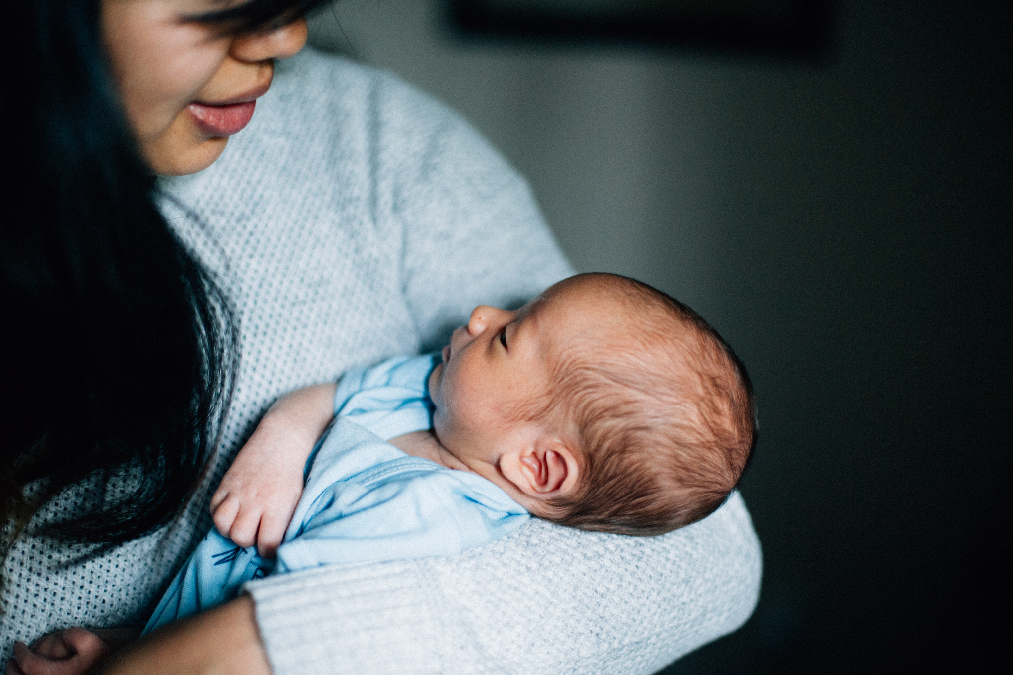 Vancouver In-home lifestyle newborn photographer-35.jpg