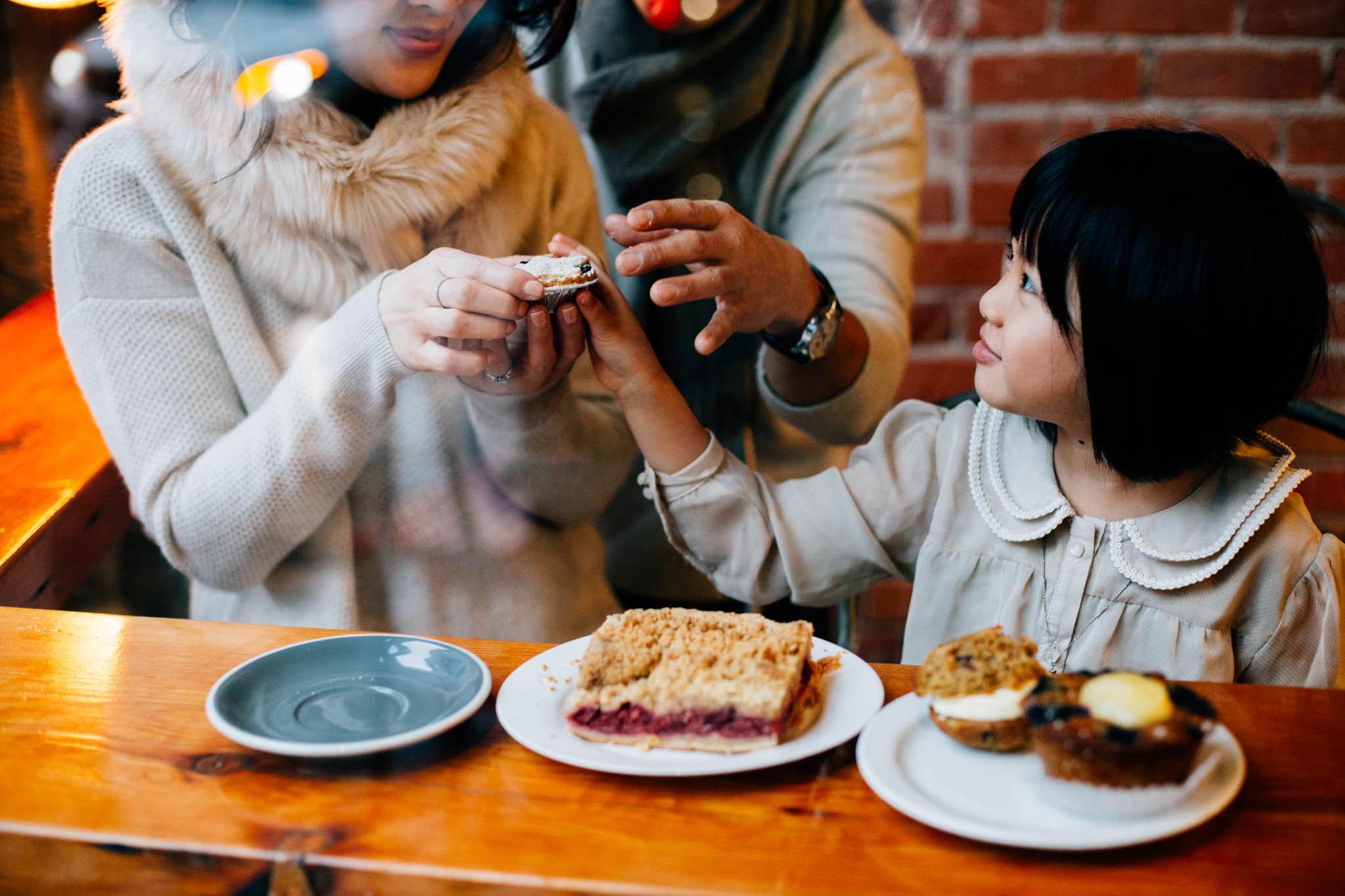 Vancouver lifestyle family coffee shop photographer - Emmy Lou Virginia Photography-8.jpg
