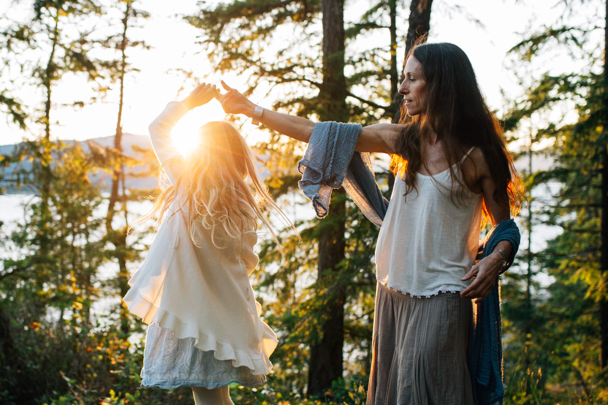 Lighthouse Park Family Photographer West Vancouver -Emmy Lou Virginia Photography-12.jpg