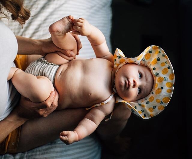 You guys, I have waited so long for the opportunity to dress my baby girl in ridiculous summer outfits, and it&rsquo;s even better than I thought it would be 🤗🤗🤗 (P.S. the toe-grabbing stage has begun. It&rsquo;s my favourite.) #littlelunalou