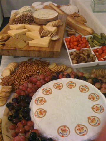 Assorted Cheeses & Biscuits