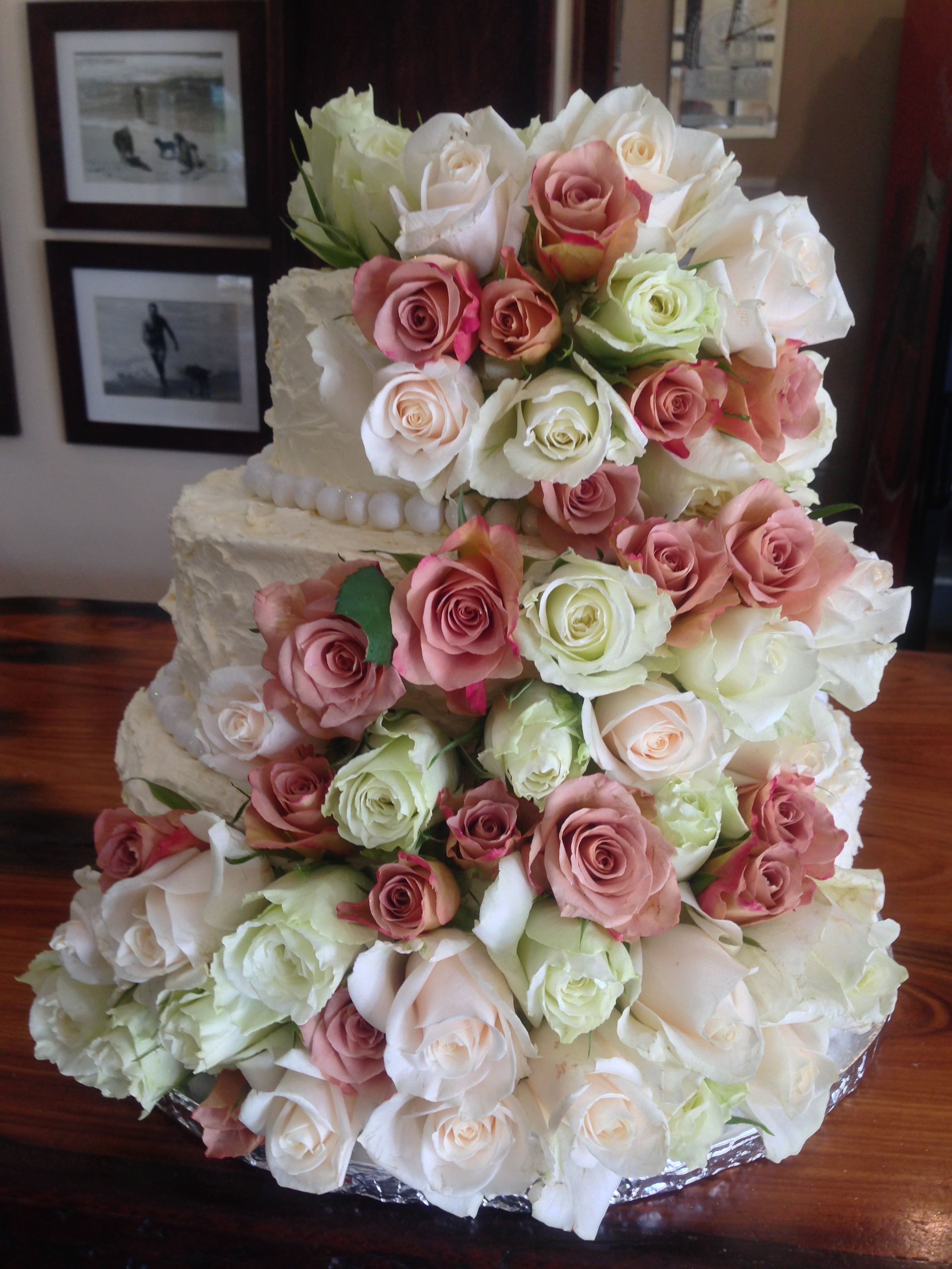 Wedding Cakes | Corporate Event Catering | Private Parties | Food Catering