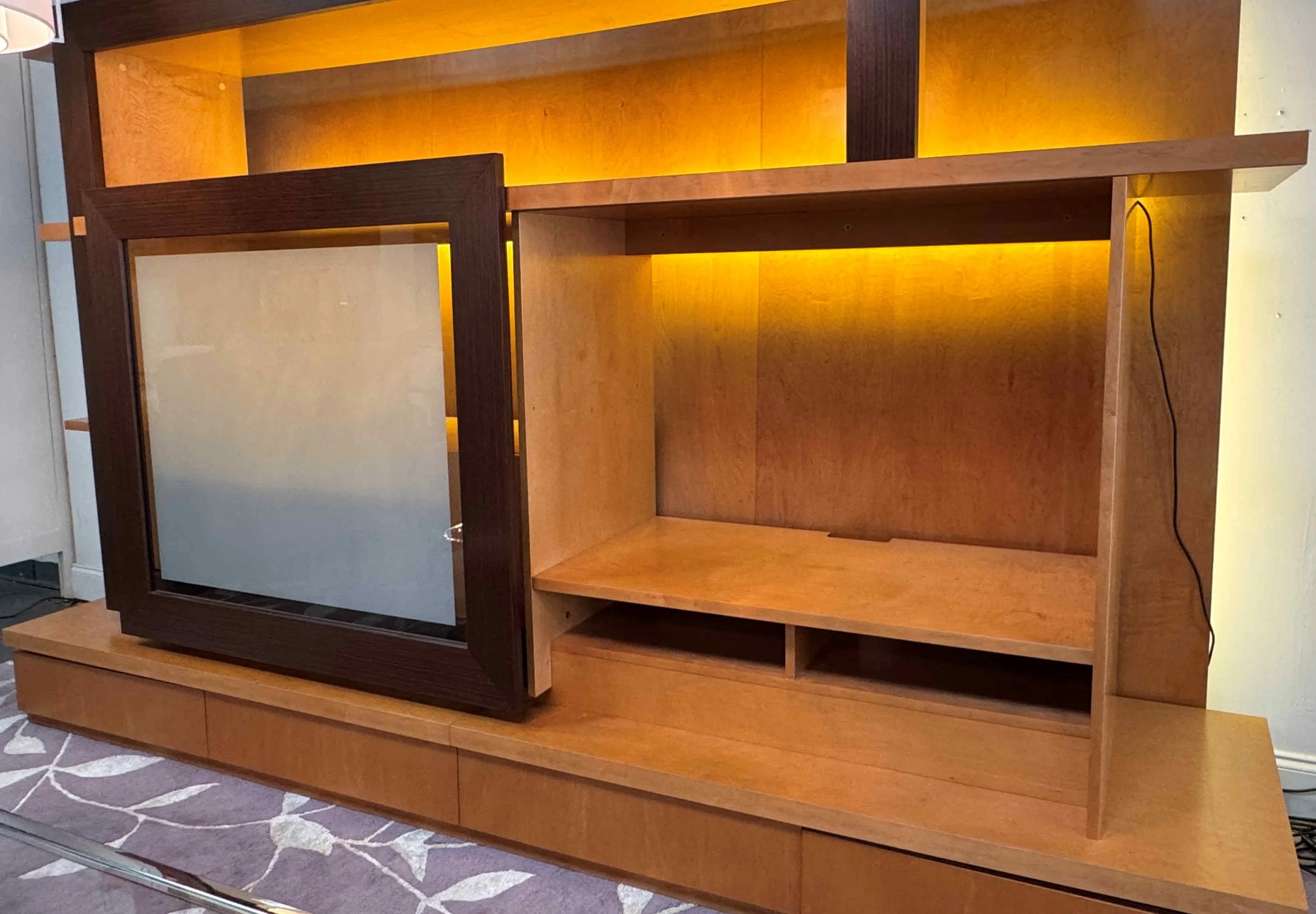 roche-bobois-custom-wall-unit 03.jpg