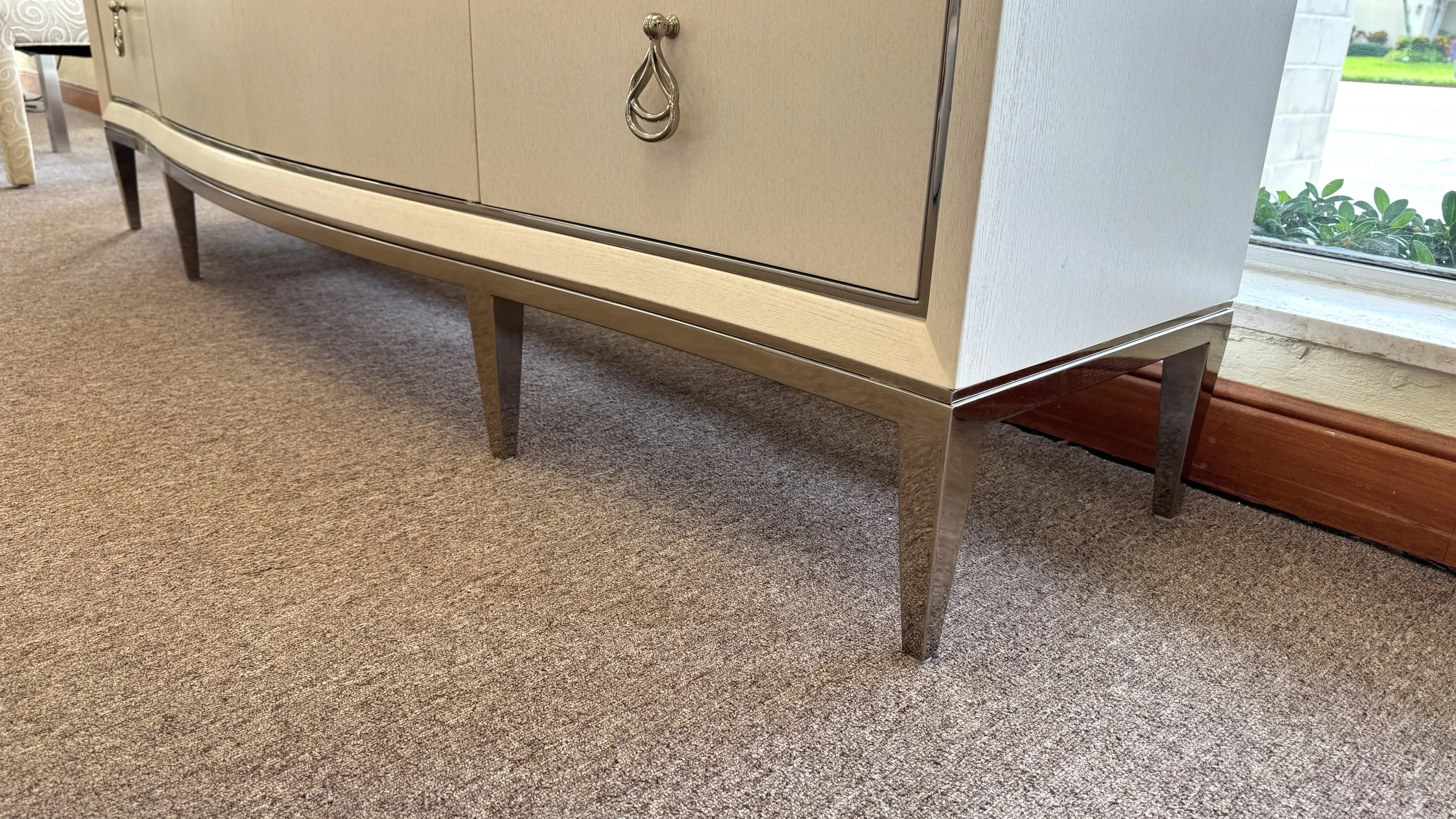 bernhardt-calista-entertainment-credenza-console-sideboard 08.jpg (Copy)
