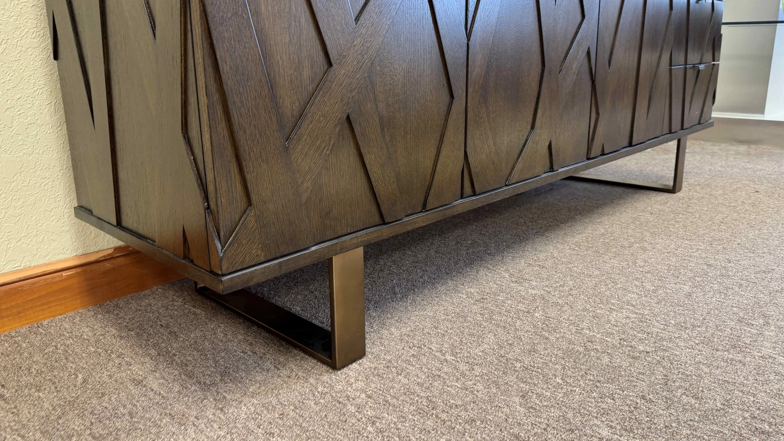 sligh-cross-effect-ellison-media-console-with-infrared-eye-smarteye 12.jpg