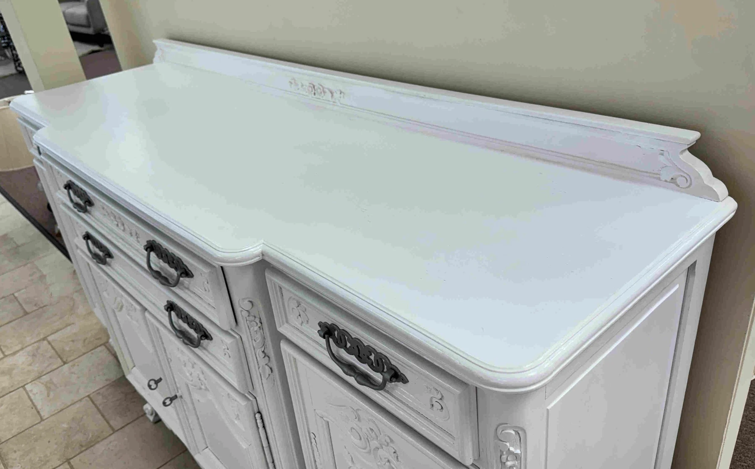 vintage-shabbyy-chic-coastal-painted-sideboard 14.jpg