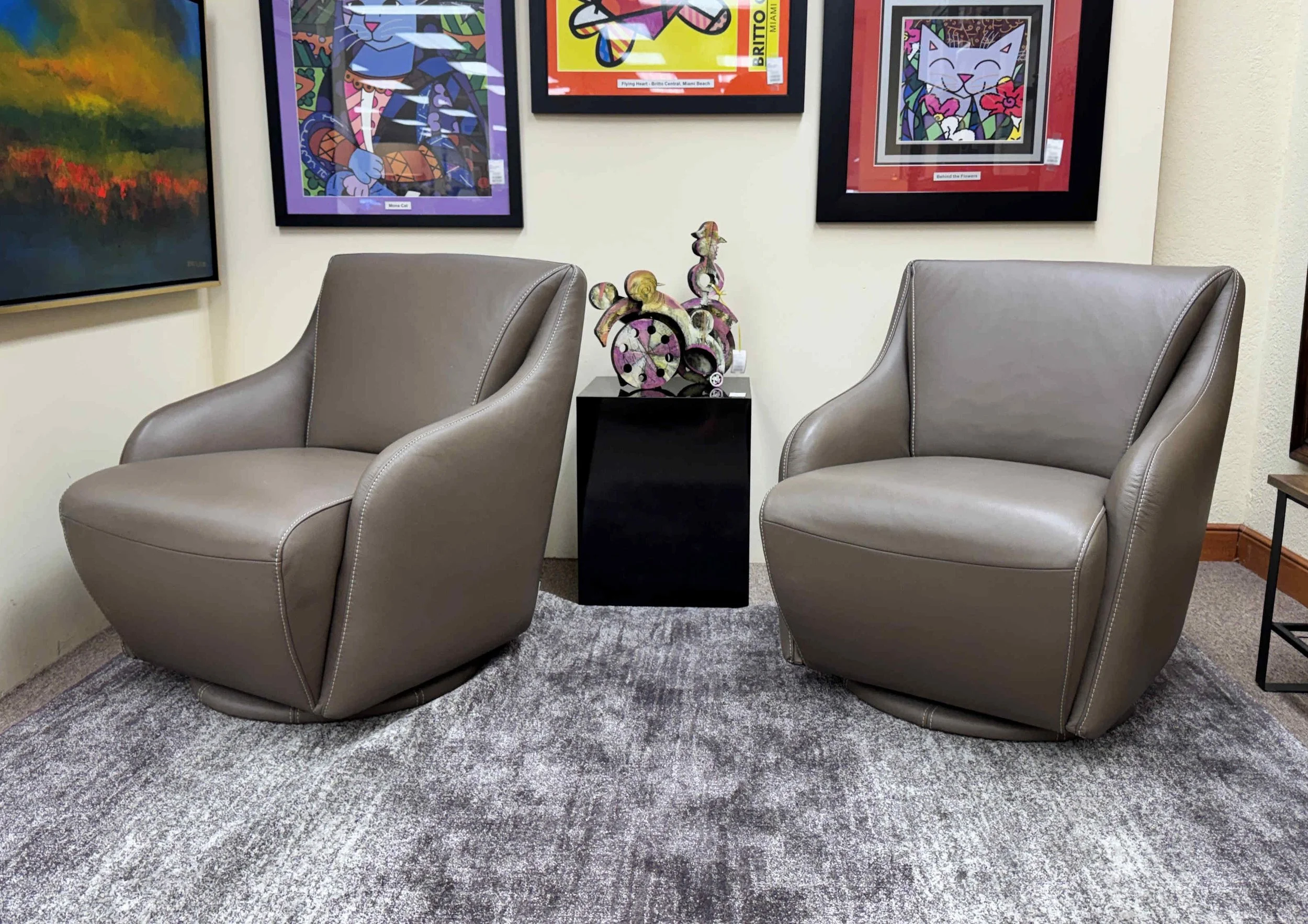 w-schillig-german-leather-nikki-swivel-lounge-chairs-set-pair-of-2 00.jpg