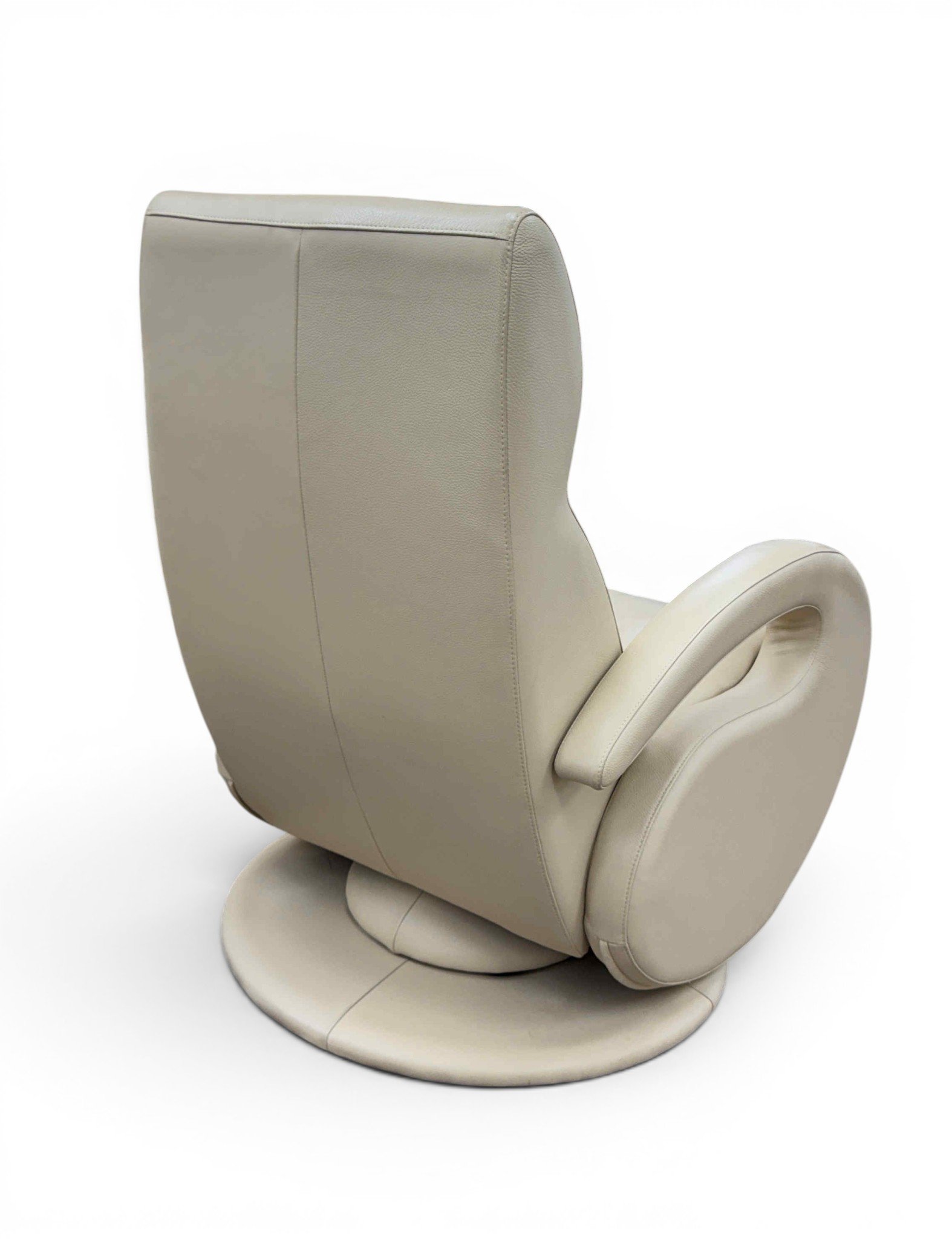 american-leather-rick-lee-odyssey-leather-recliner 06-sh.jpg