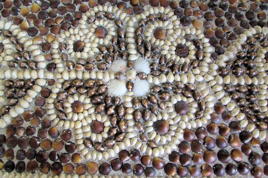 natural_shell_console_hall_entry_sofa_table 09.jpg