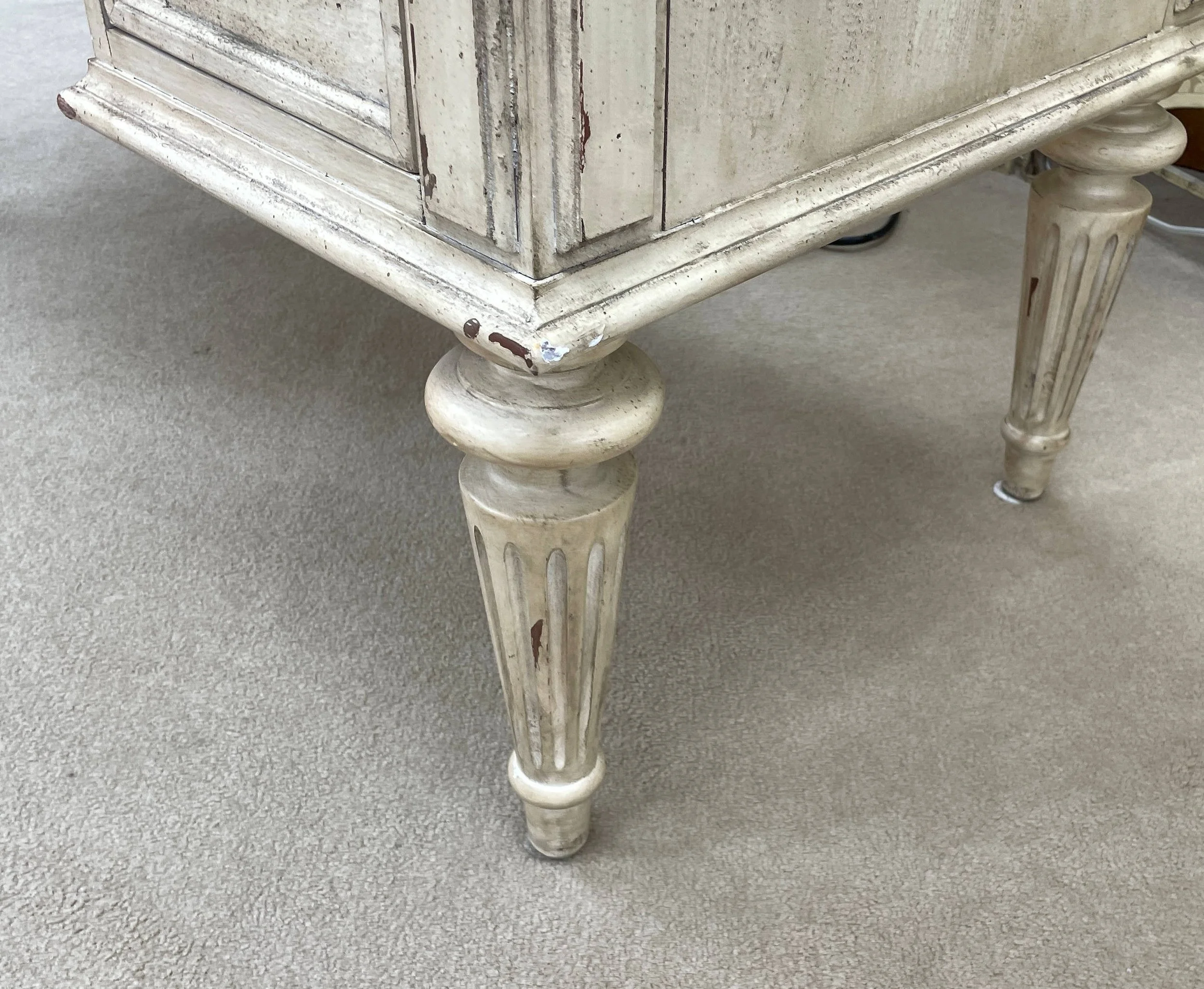 hooker-french-country-shabby-chic-distressed-computer-writing-executive-desk 12c.jpg