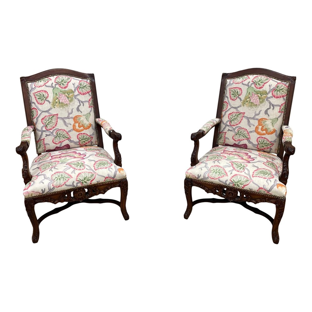 Pair of 19th Century Painted Louis XV Style French Bergere Chairs in Linen