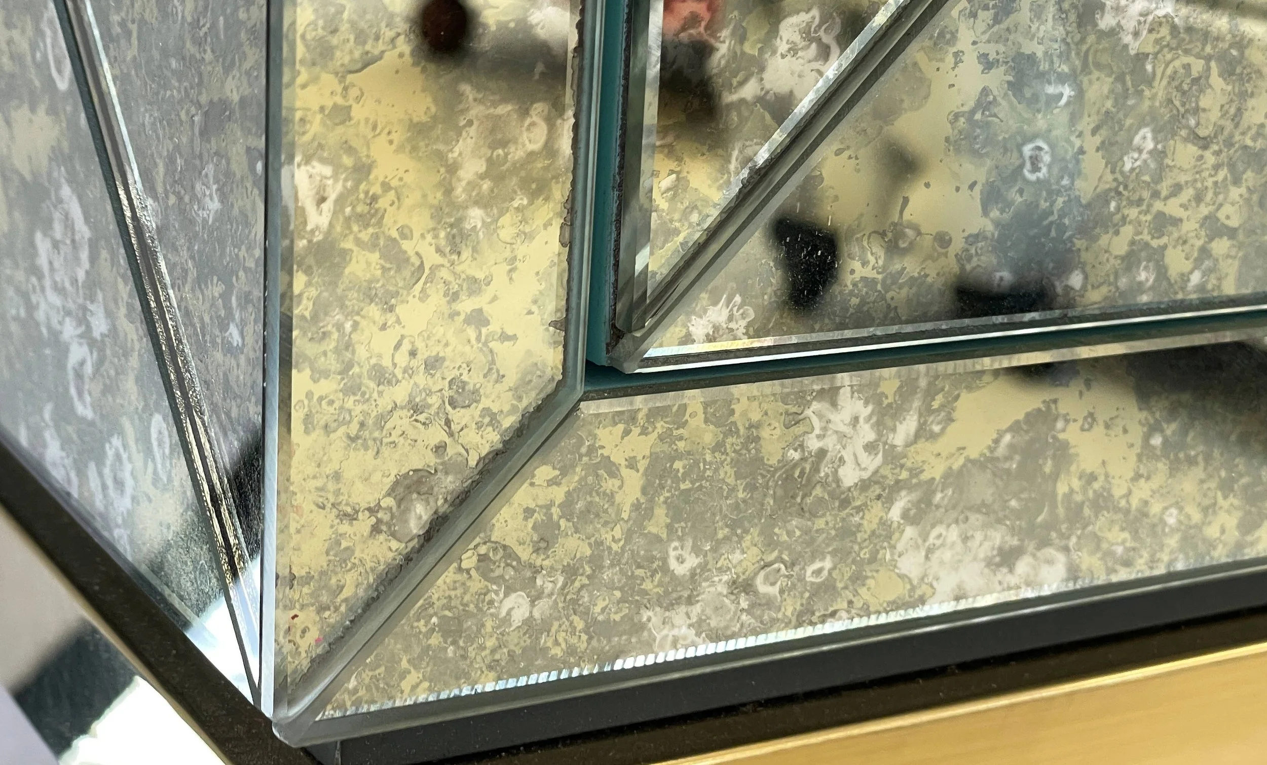 jonathan-adler-delphine-mirrored-bar-cabinet 08b.jpg