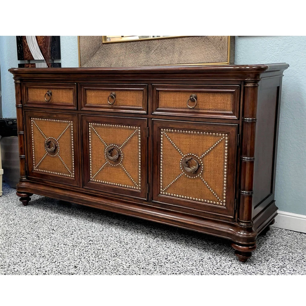 Encore Furniture Gallery-Tommy Bahama Kona Bay Buffet with
