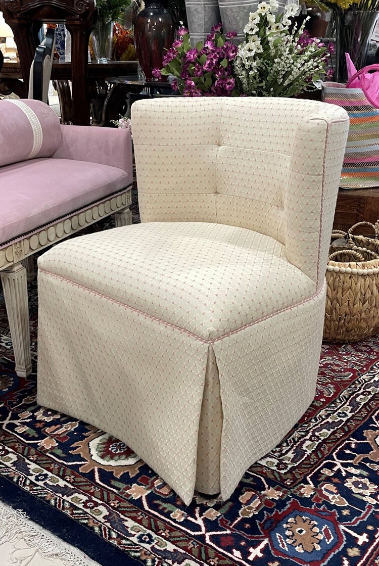 Encore Furniture Gallery-EJ Victor Perennials Social Upholstered