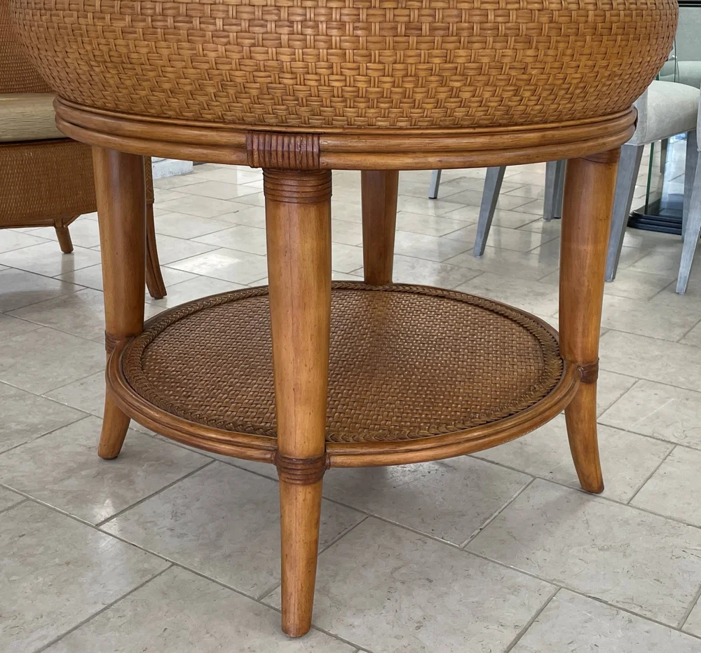 Encore Furniture Gallery-Tommy Bahama Dining Set Table plus Chairs