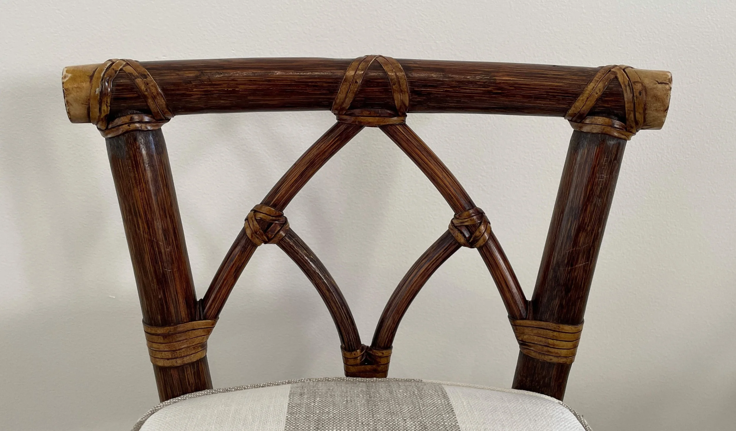 mcguire-vintage-rattan-barstools-bar-counter-stools-set-of-4 08a.jpg