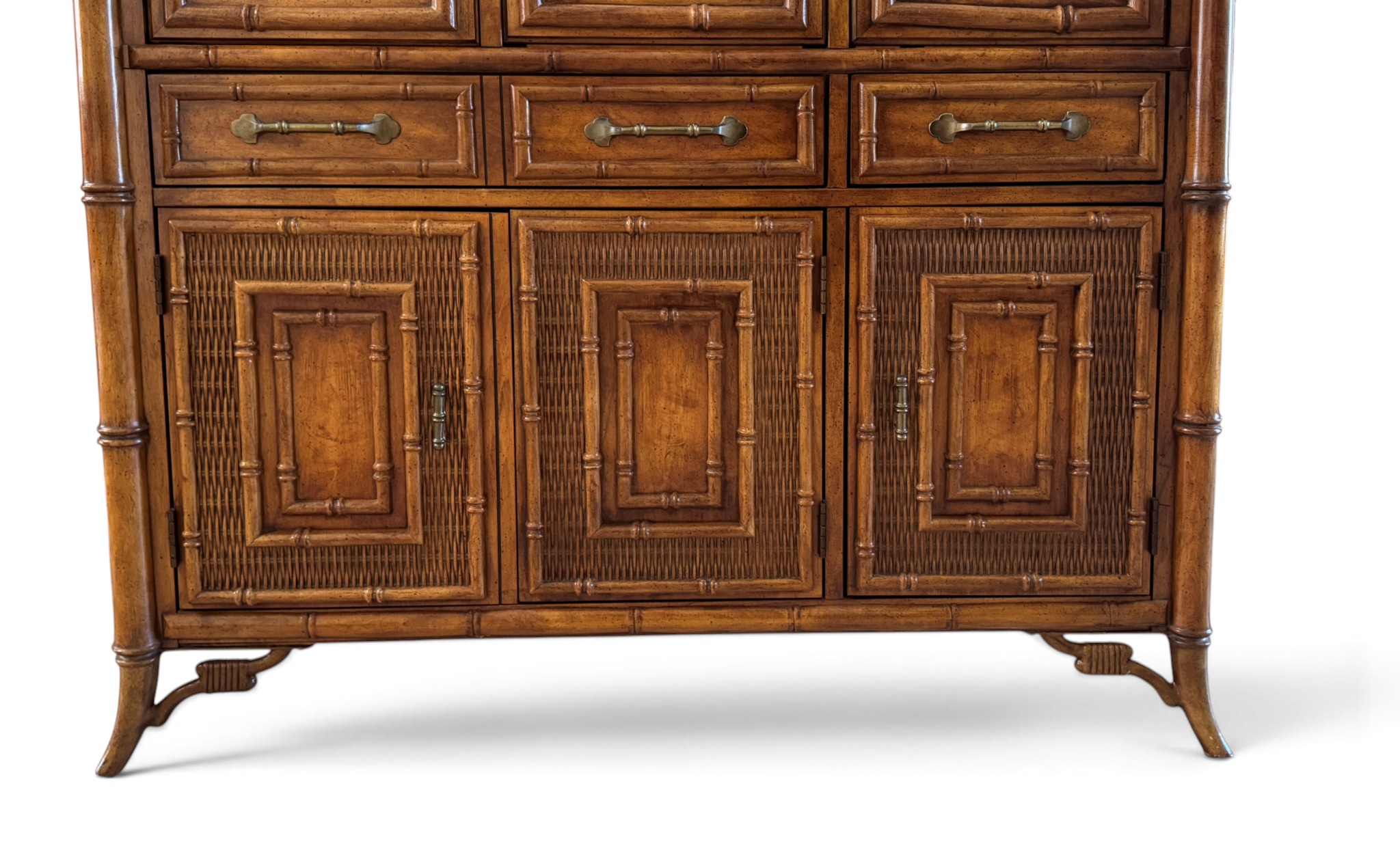vintage-standley-faux-bamboo-woven-rattan-fretwork-lighted-china-display-cabinet 08-sh.png