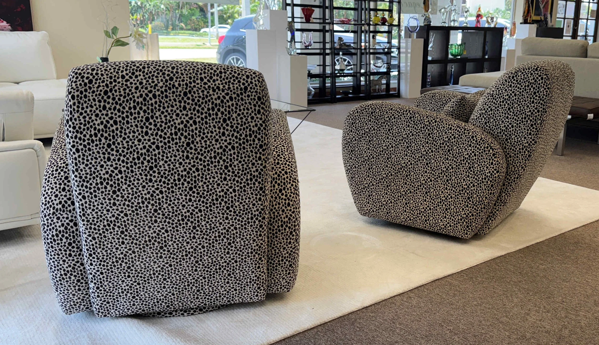 modern-leopard-print-swivel-chairs 05.jpg