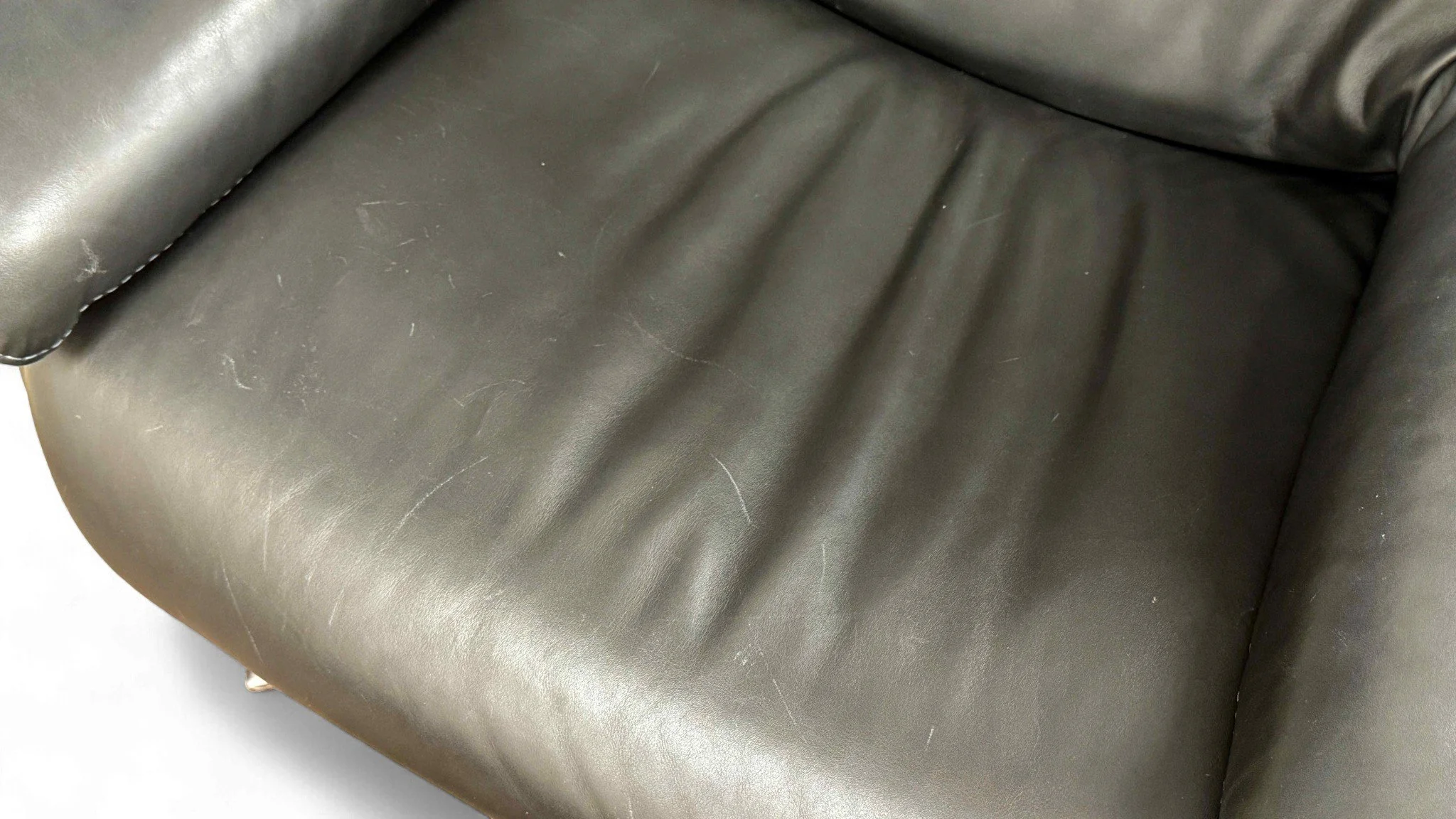 natuzzi-italia-spa-re-vive-leather-swivel-rocker-recliner-ottoman-set 11-sh.jpg