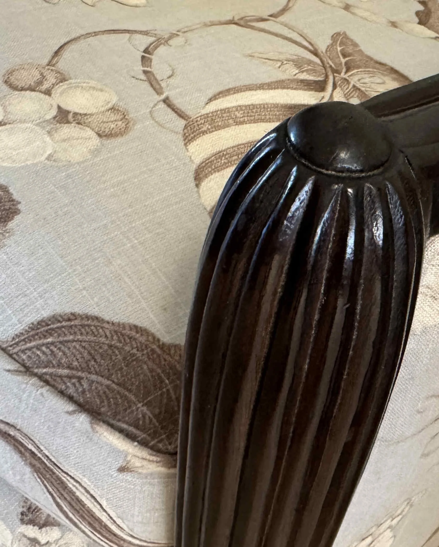 thomasville-art-deco-floral-linen-lounge-chairs-set-pair-of-2 14.jpg