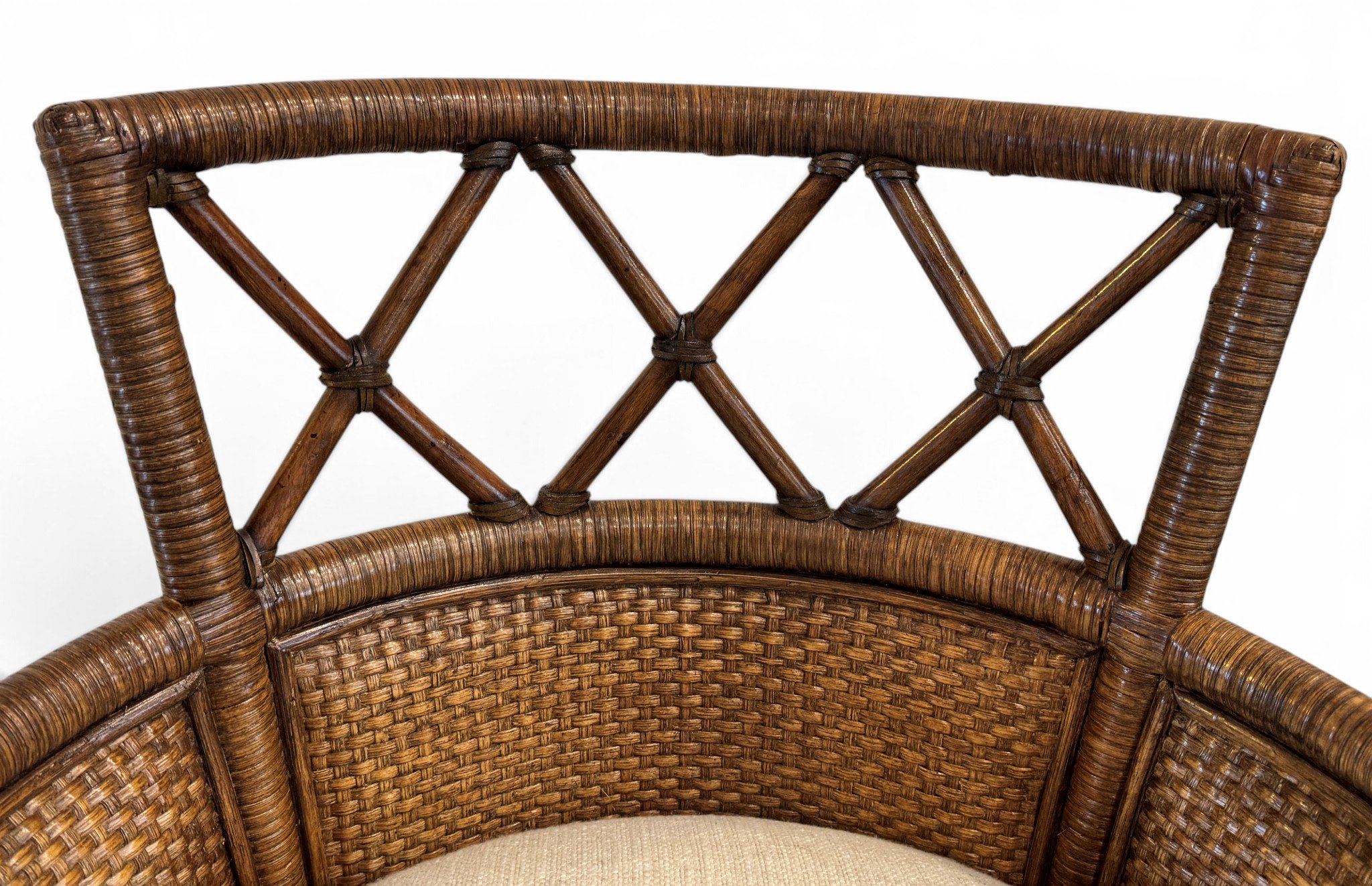 lexington-tommy-bahama-bali-hai-kamala-bay-swivel-bar-stools-set-pair-of-2 10f-sh.jpg